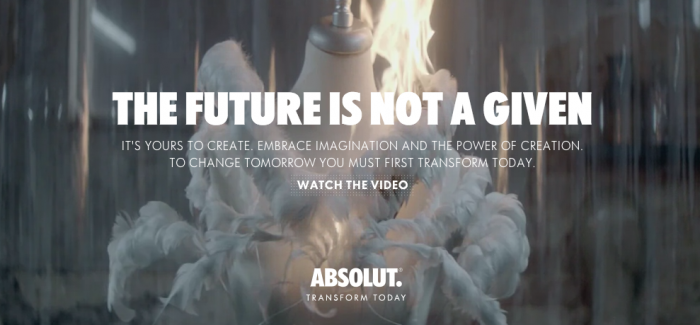 Fuente Imagen: absolut.com/us (captura de pantalla) Absolut presenta su nueva campaña “Transform Today”