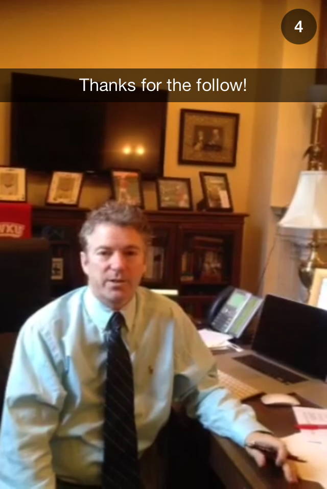 El saludo del político, Rand Paul, a sus seguidores en Snapchat